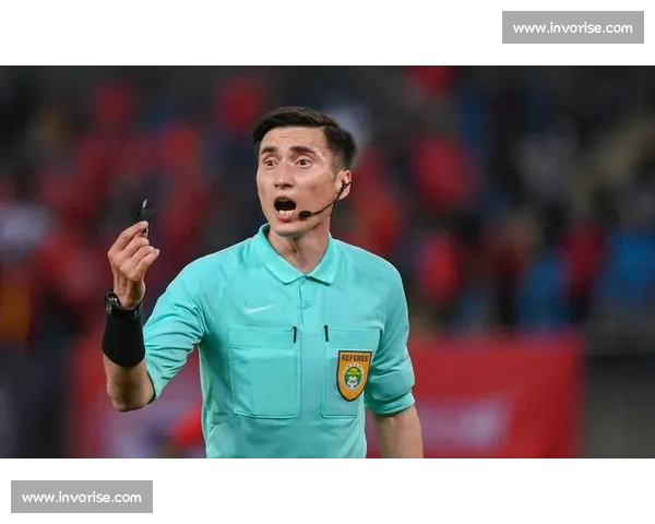 争议判罚再掀风波裁判尺度与公平正义的舆论拷问赛场秩序与规则边界之争